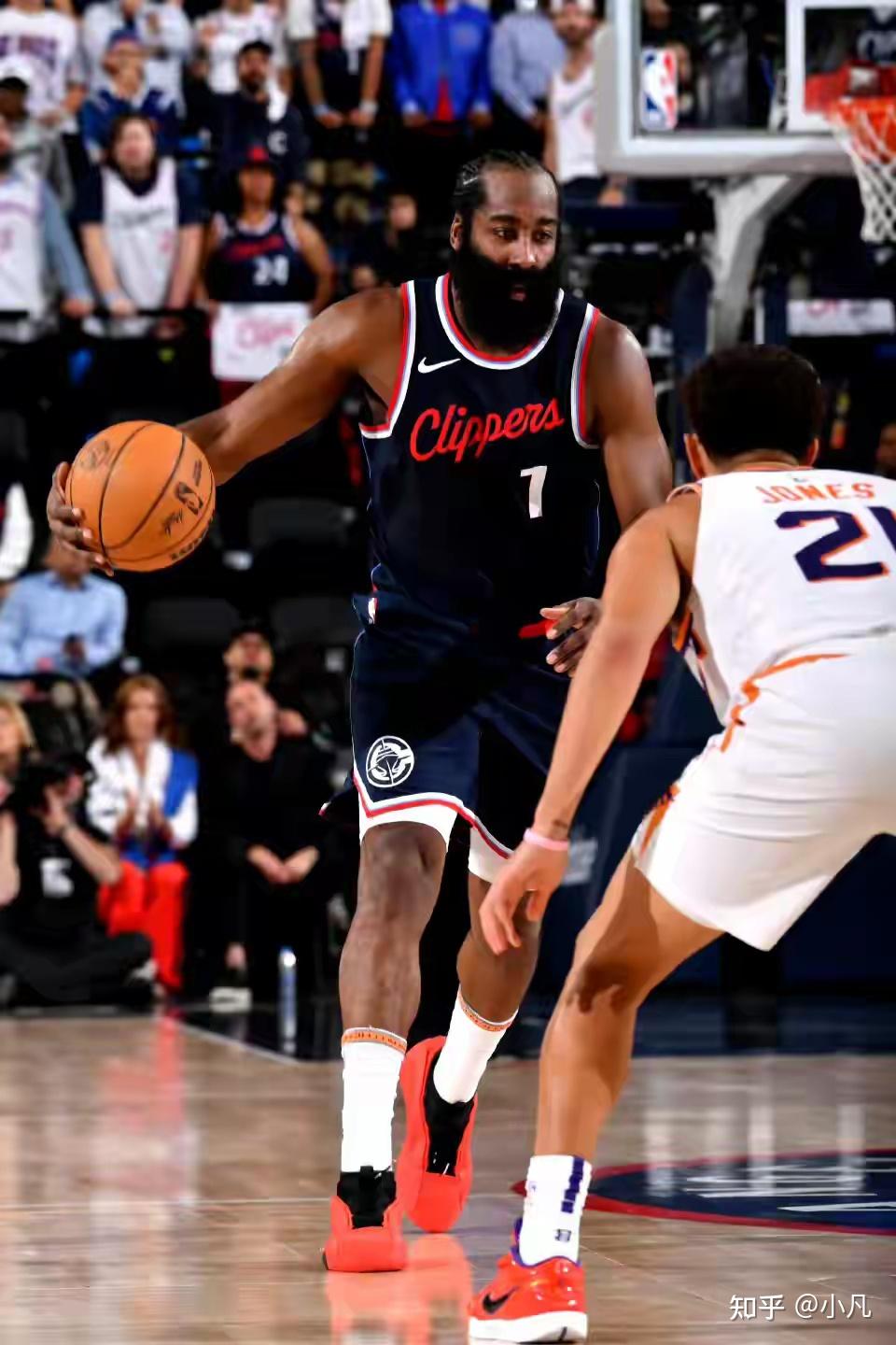 九游娱乐-哈登手感滚烫，带领菲尼克斯太阳鏖战阿森纳，赛后一句话霸气侧漏的简单介绍